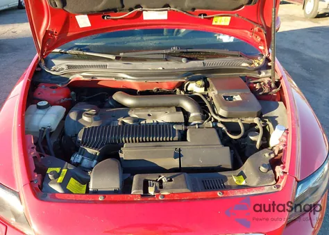 2005 Volvo S40 T5 Awd from USA, damaged, VIN YV1MH682852077398